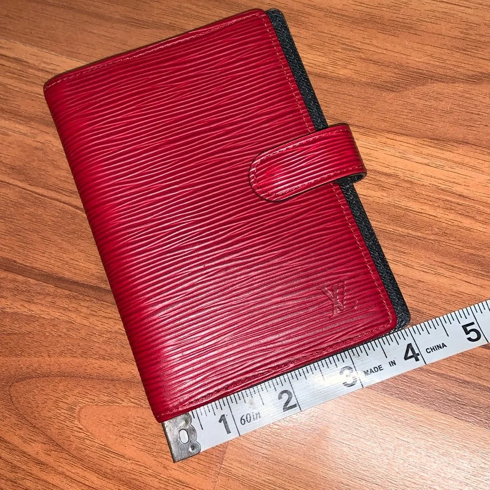 Authentic Louis Vuitton Epi Leather Agenda